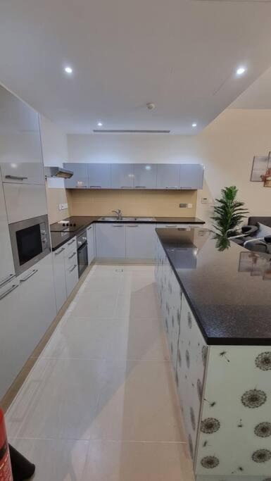 One Bedroom Apartment Muscat Bay Buitenkant foto